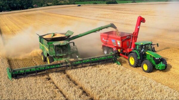 ماشینهای کمباین صنعتی: طراحی، عملکرد و آینده کشاورزی |🚜 Combine harvester 1 دیزاین کلاب: باشگاه پرورش محصول محصولات فیجیتال
