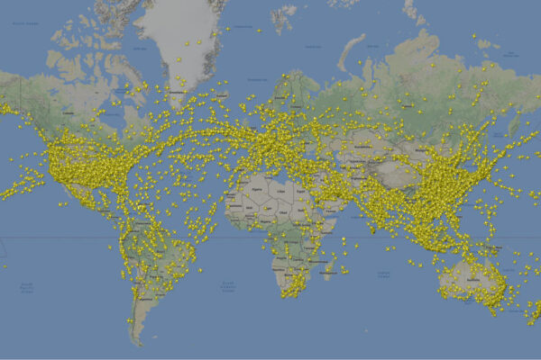 فلایترادار 24: ردیابی پروازها و ترافیک هوایی "FlighT radar24" 1 24 FlighTradar