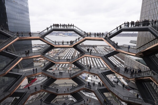 توماس هدرویک: طراح با هویت چندرشتهای | Thomas Heatherwick 4 The Vessel2 دیزاین کلاب: باشگاه پرورش محصول طراحی خودرو