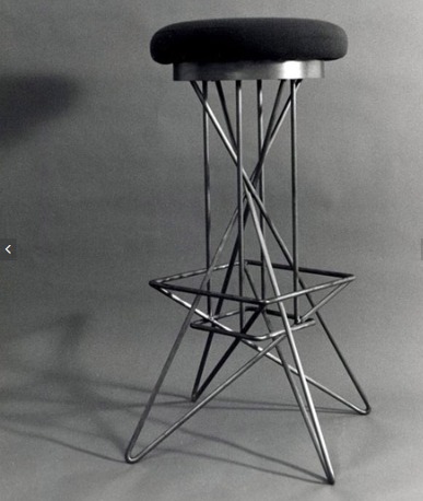 ✦ مژگان و گیسو حریری | خواهران معمار ایرانی-آمریکایی 9 4. Galileo Stool