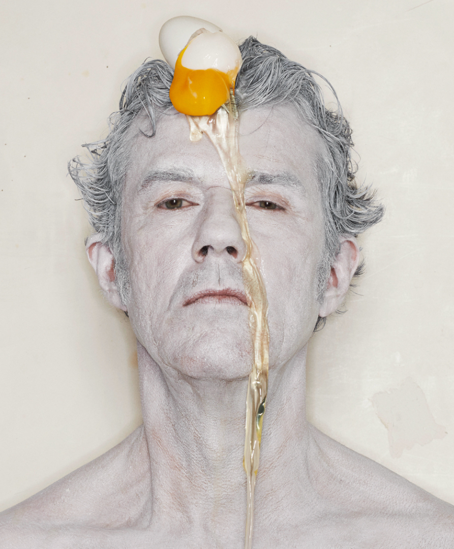 استفان ساگمیستر: جادوگر گرافیک و تایپوگرافی| stefan sagmeister 2 ساگمیستر جادوگر گرافیک و تایپوگرافی stefan sagmeister 1 دیزاین کلاب: باشگاه پرورش محصول تصویرسازی
