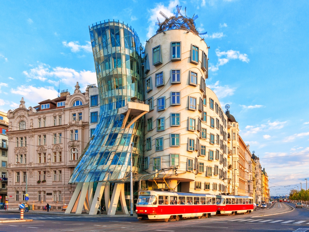 طراحی ساختارشکن | Deconstructivism 6 ساختارشکن Deconstructivism طراحی نما معماری باشگاه پرورش محصول tegory%