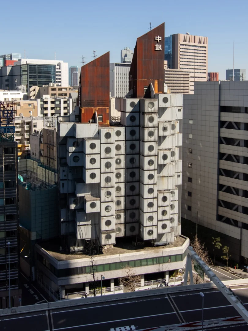 کپسولی ناکاگین نمادی از طراحی ماژولار و آینده‌نگرانه Nakagin Capsule Tower 1 باشگاه پرورش محصول tegory%