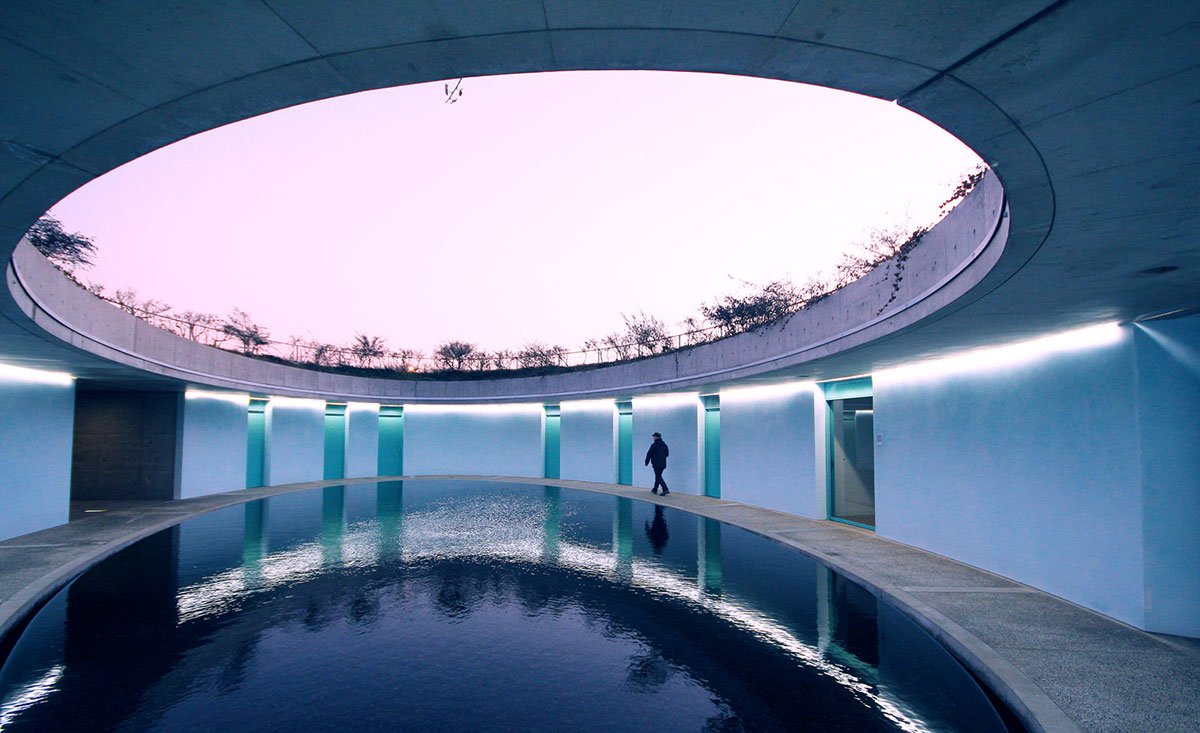 تادائو آندو: شاعر بتن، نور و فضا | Tadao Ando تادائو آندو Tadao Andoشاعر بتن، نور و فضا