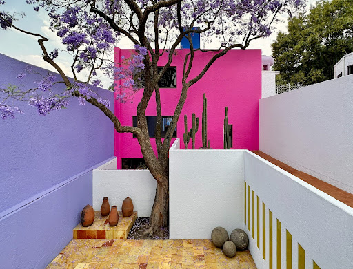 لوئیس باراگان |Luis Barragán: شاعر رنگ، نور و احساس در معماری 3 لوئیس باراگان Luis Barragán شاعر رنگ، نور و احساس در معماری
