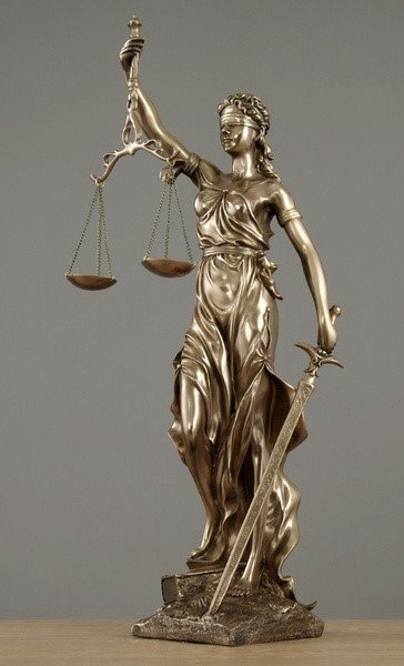 نمادشناسی معروفترین مجسمههای جهان 7 مجسمه الهه عدالت Lady Justice 1 دیزاین کلاب: باشگاه پرورش محصول هویت بصری
