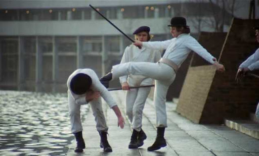 بروتالیسم (Brutalism)؛ خام، صریح و بیپرده A Clockwork Orange باشگاه طراحی و پرورش محصول بروتالیسم (Brutalism)؛ خام، صریح و بیپرده